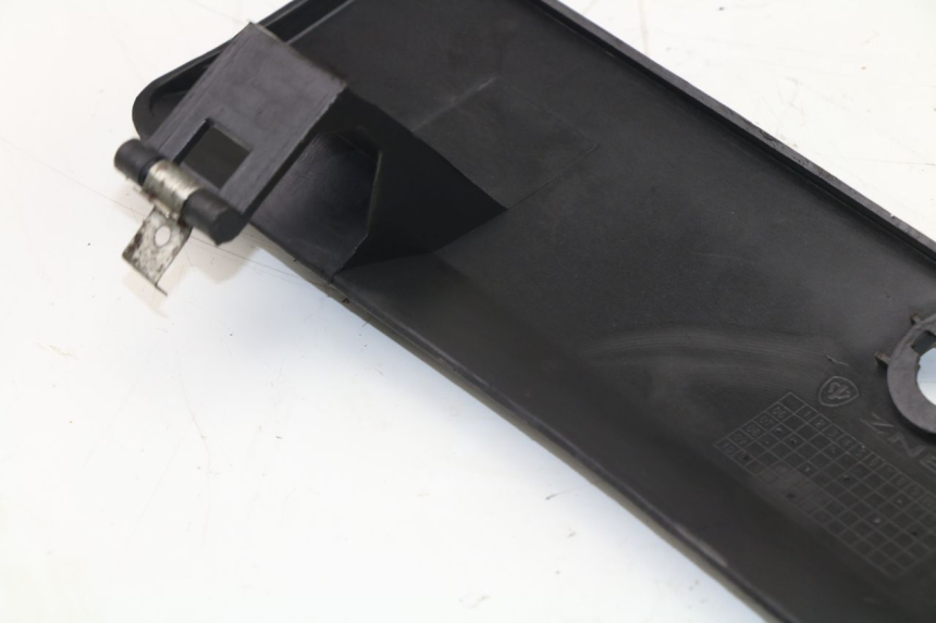 photo de PORTE BOITE A GANTS ZNEN SPEEDER 50 (2012 - 2016)