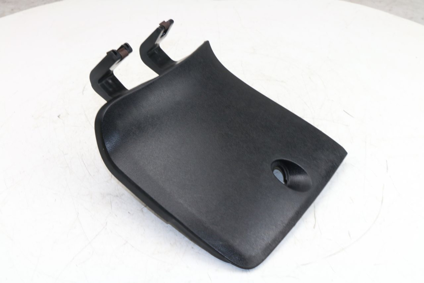 photo de PORTE BOITE A GANTS YAMAHA XMAX X-MAX 125 (2006 - 2009)