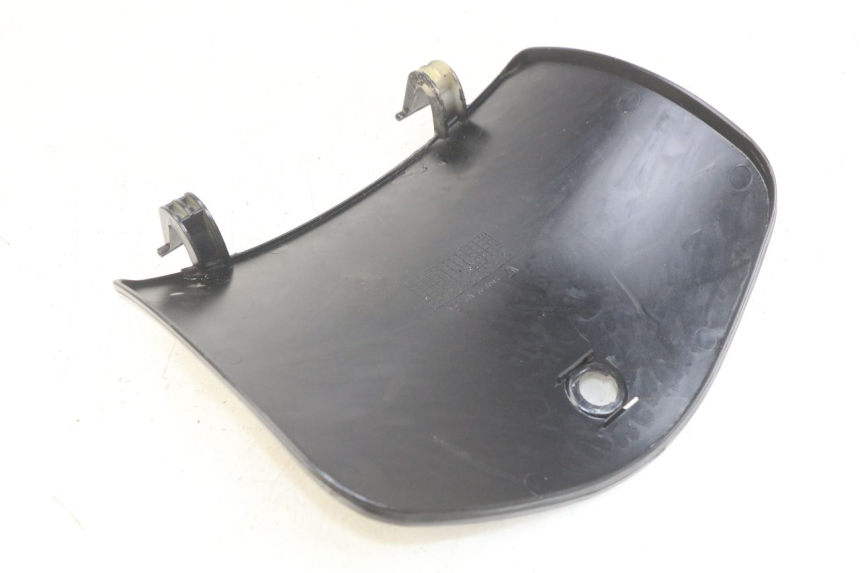 photo de PORTE BOITE A GANTS YIYING YY125T 125 (2006 - 2014)