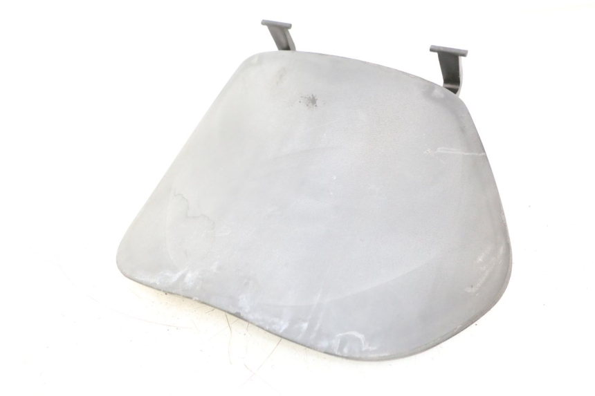 photo de PORTE BOITE A GANTS PIAGGIO ZIP 2T 50 (2009 - 2019) - Gros plan technique