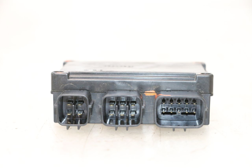 photo de PORTE FUSIBLE KAWASAKI ER-6 ER6 N 650 (2005 - 2009) - Zoom état d’usage