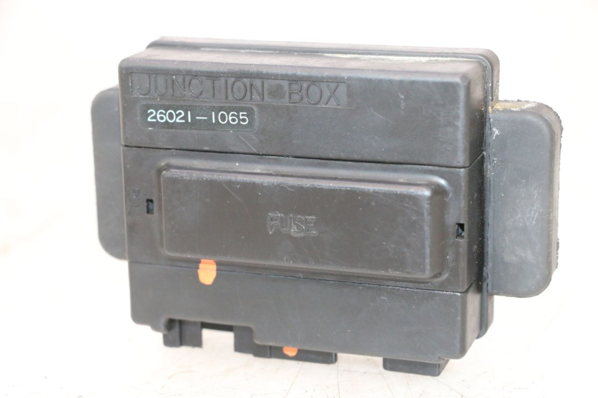 photo de PORTE FUSIBLE KAWASAKI GPX F ZX750F 750 (1986 - 1990) - Vue principale