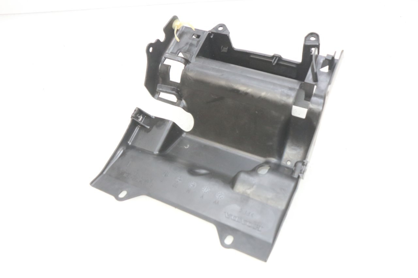 photo de PORTE FUSIBLE HONDA INTEGRA NC D 750 (2016 - 2018)
