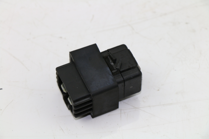 photo de PORTE FUSIBLE HYOSUNG COMET GT 125 (2002 - 2007)