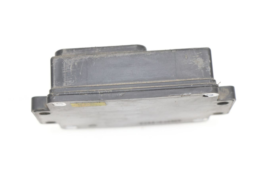 photo de PORTE FUSIBLE KAWASAKI Z S 750 (2003 - 2006)