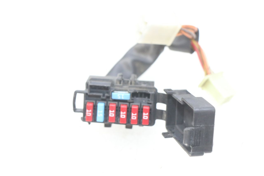 photo de PORTE FUSIBLE SUZUKI SIXTEEN 125 (2008 - 2010)