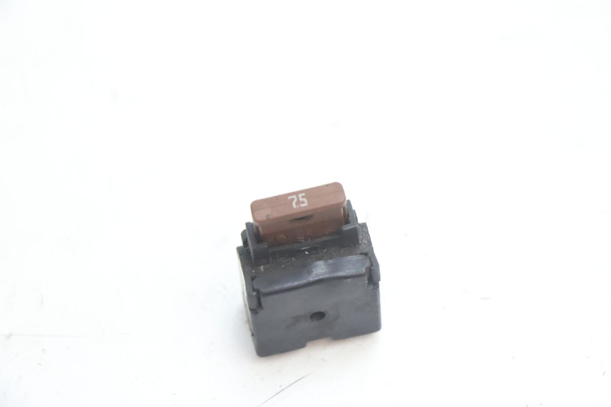 photo de PORTE FUSIBLE PIAGGIO TYPHOON 50 (2000 - 2009) - Détail de la pièce