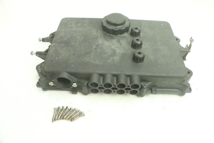 photo de PORTE FUSIBLE YAMAHA WAVE RUNNER GP R 1200 (2000 - 2003) - Autre angle de vue