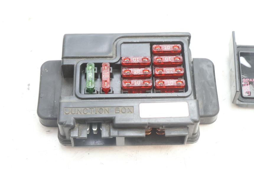 photo de PORTE FUSIBLE KAWASAKI ZZR 600 (1995 - 2004) - Détail de la pièce