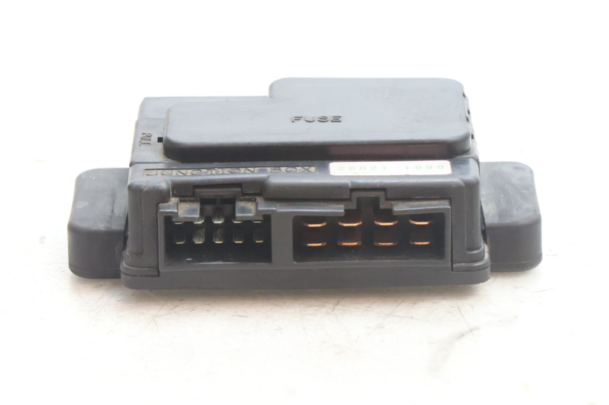 photo de PORTE FUSIBLE KAWASAKI ZZR 600 (1995 - 2004) - Gros plan technique