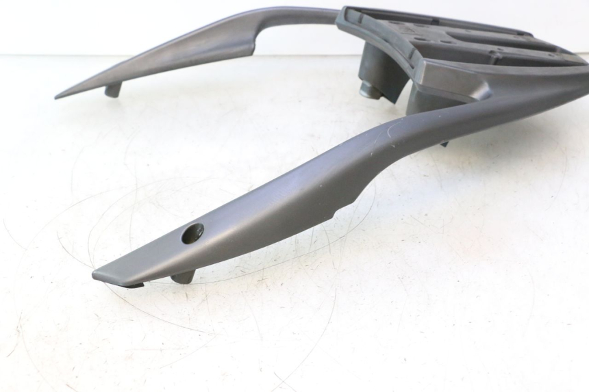 photo de PORTE PAQUET APRILIA ATLANTIC S 125 (2010 - 2013) - Points de fixation