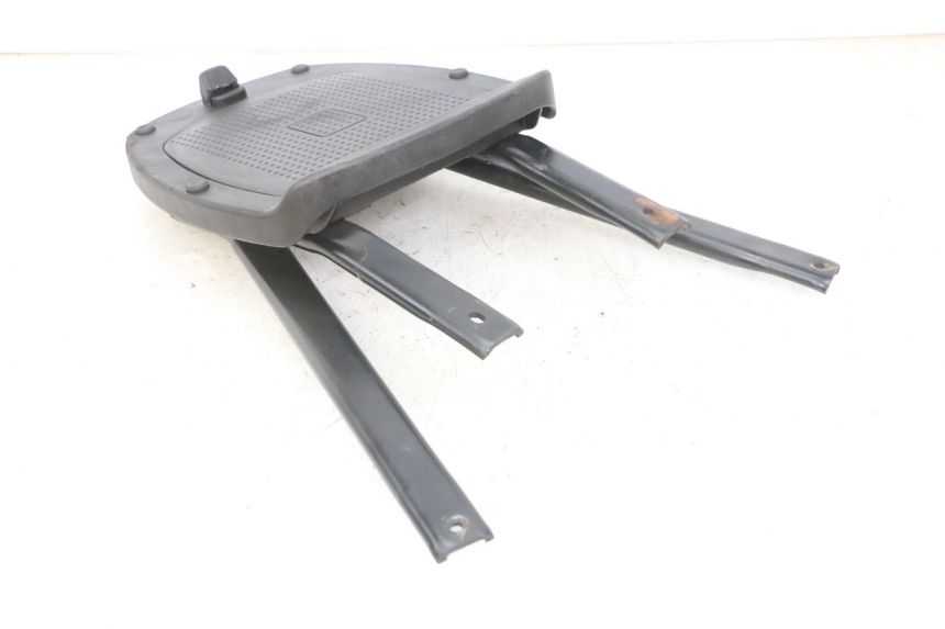 photo de PORTE PAQUET PEUGEOT ELYSEO 125 (1999 - 2004)