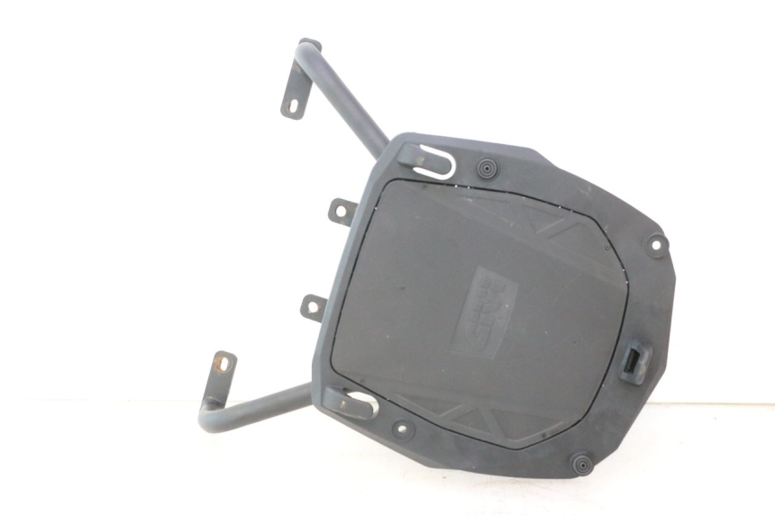photo de PORTE PAQUET PIAGGIO FLY 2T 50 (2004 - 2017) - Détail de la pièce