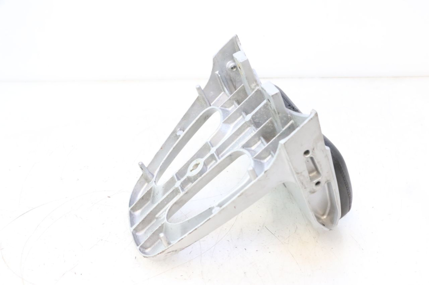 photo de PORTE PAQUET KYMCO GRAND DINK 125 (2008 - 2014) - Autre angle de vue