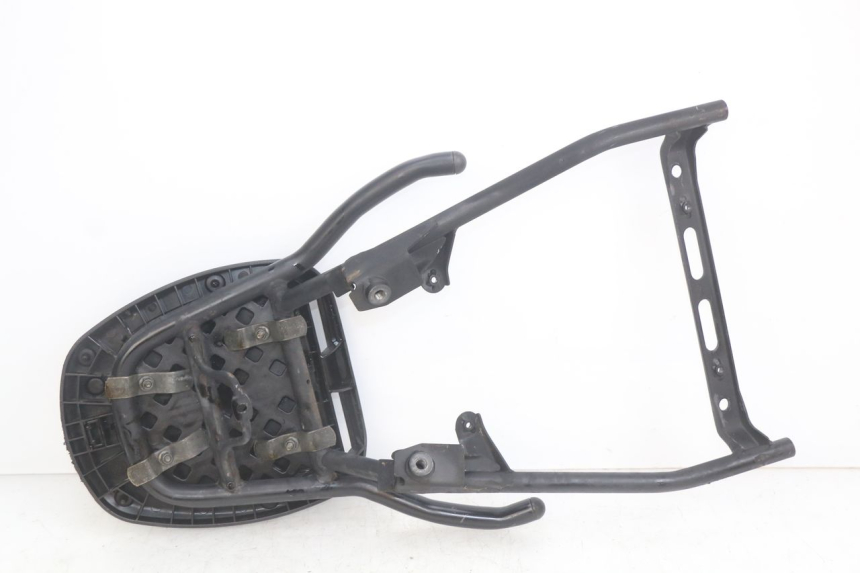 photo de PORTE PAQUET HONDA SCV LEAD 100 (2003 - 2007)