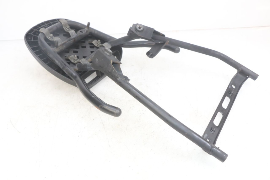 photo de PORTE PAQUET HONDA SCV LEAD 100 (2003 - 2007)