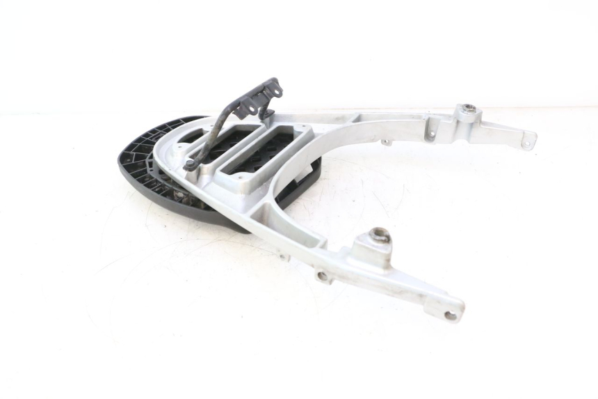 photo de PORTE PAQUET KYMCO LIKE 125 (2009 - 2016) - Vue d’ensemble