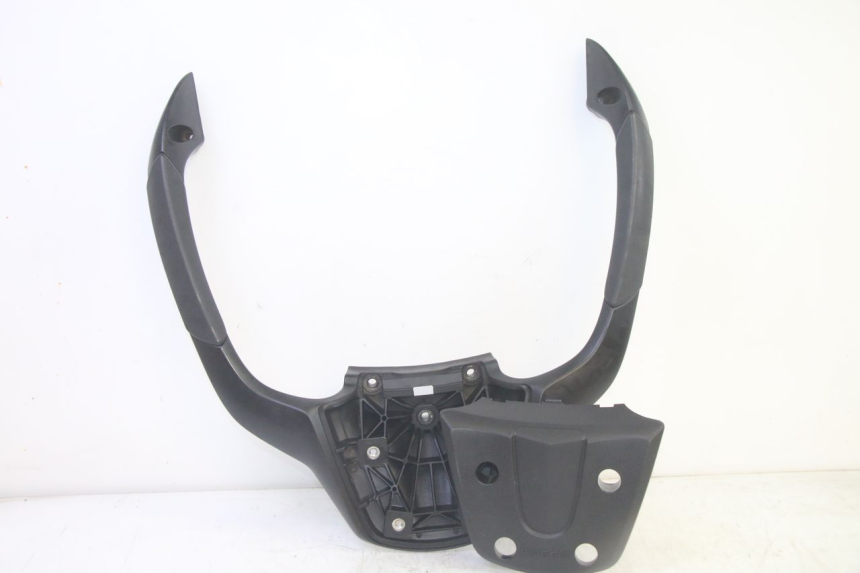 photo de PORTE PAQUET PIAGGIO MP3 HPE 350 (2018 - 2020) - Autre angle de vue