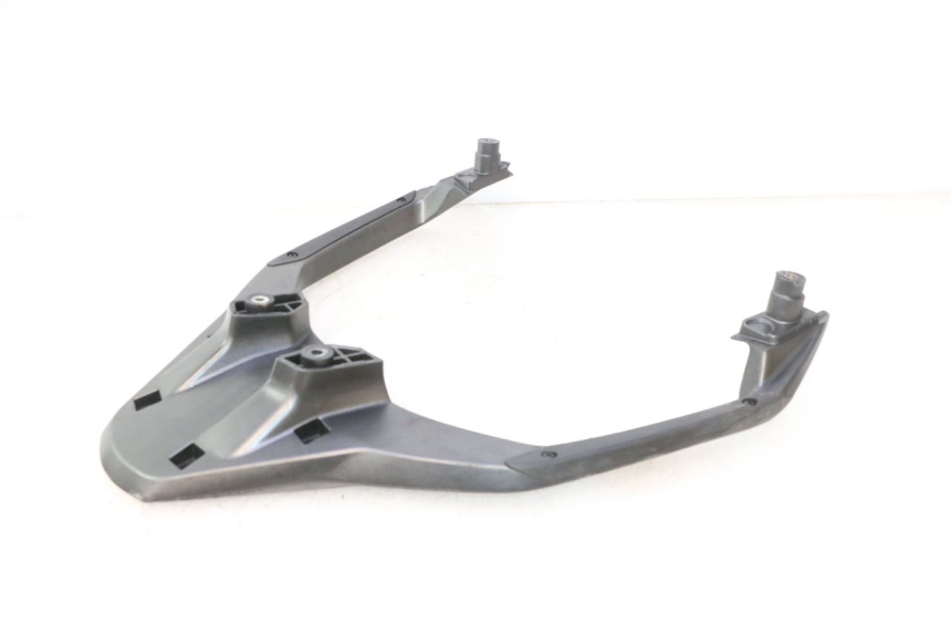 photo de PORTE PAQUET PIAGGIO MP3 HPE 530 (2022 - 2026) - Vue d’ensemble