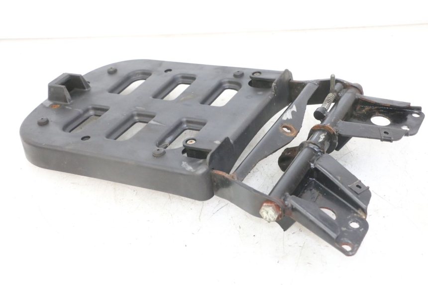photo de PORTE PAQUET PIAGGIO MP3 LT 300 (2010 - 2016)