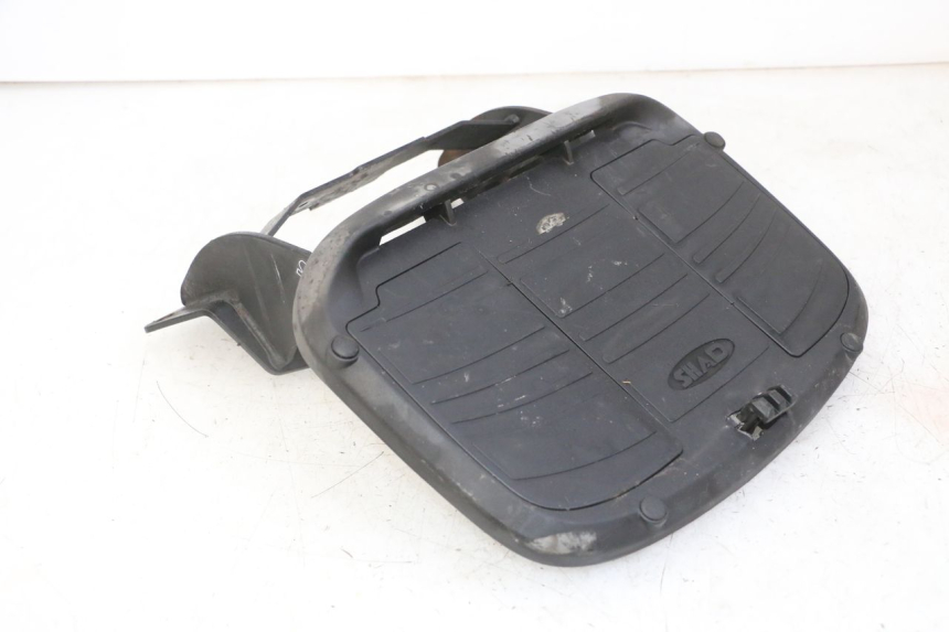 photo de PORTE PAQUET PIAGGIO MP3 LT 400 (2007 - 2012)