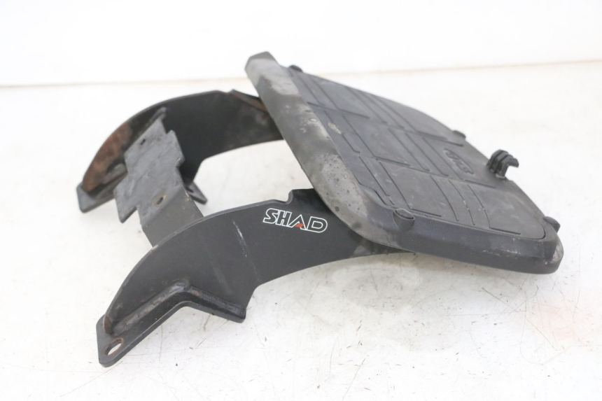 photo de PORTE PAQUET PIAGGIO MP3 LT 400 (2007 - 2012)