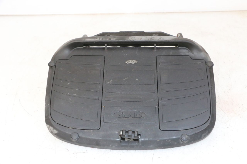 photo de PORTE PAQUET PIAGGIO MP3 LT 400 (2007 - 2012)