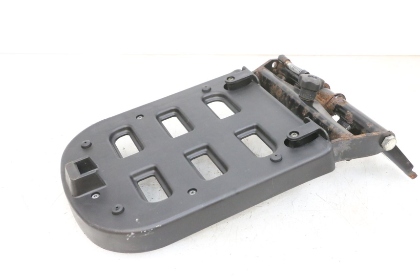 photo de PORTE PAQUET PIAGGIO MP3 RL 250 (2006 - 2010) - Vue principale