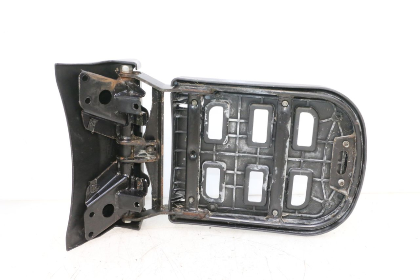 photo de PORTE PAQUET PIAGGIO MP3 125 (2006 - 2014) - Vue produit