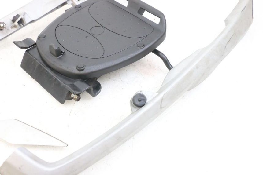 photo de PORTE PAQUET PEUGEOT SATELIS 125 (2006 - 2009)