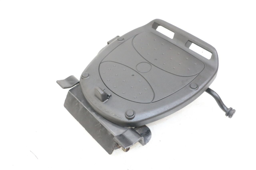 photo de PORTE PAQUET PEUGEOT SATELIS 125 (2006 - 2009)
