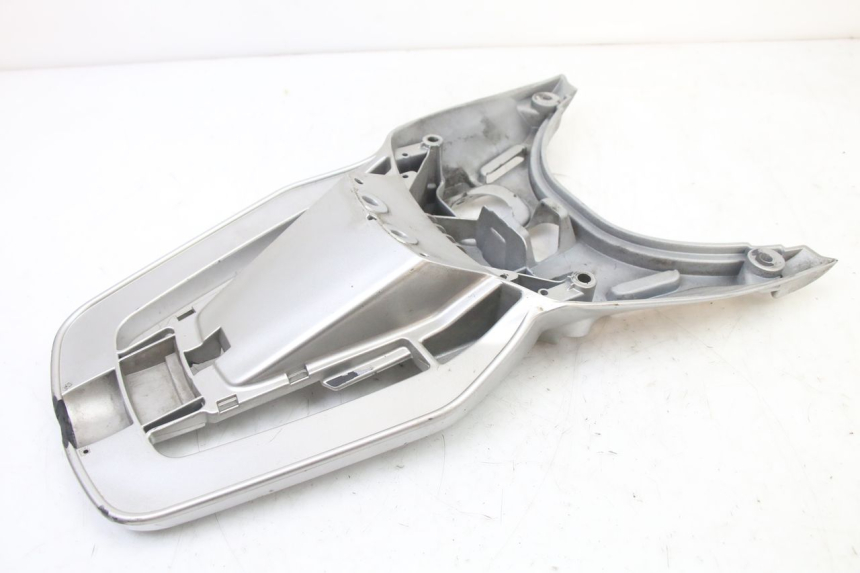 photo de PORTE PAQUET PIAGGIO VESPA GRANTURISMO 125 (2003 - 2007)