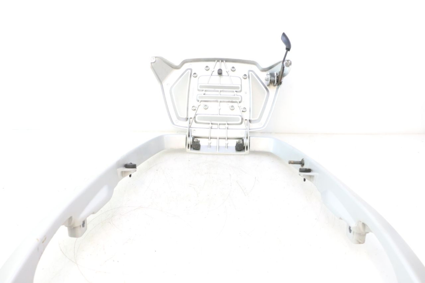 photo de PORTE PAQUET PEUGEOT SATELIS 125 (2013 - 2018) - Détail de la pièce