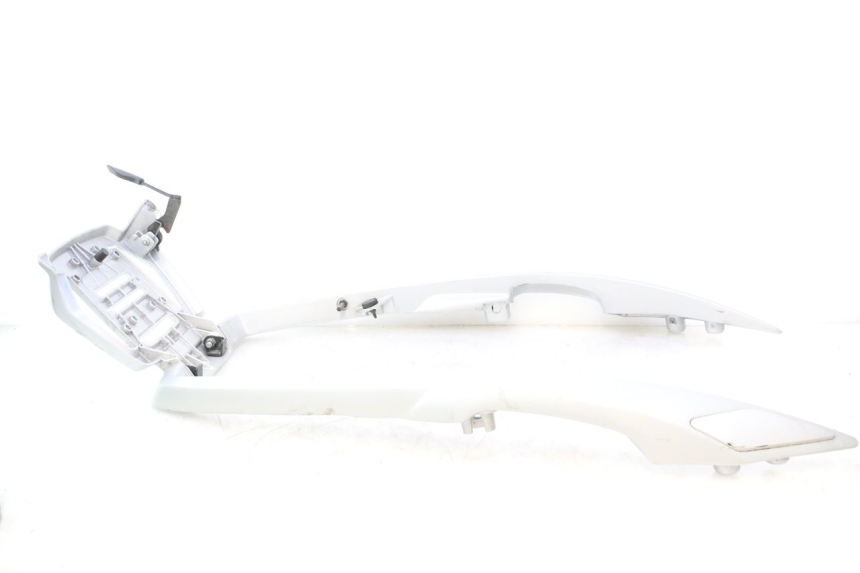 photo de PORTE PAQUET PEUGEOT SATELIS 125 (2013 - 2018) - Autre angle de vue