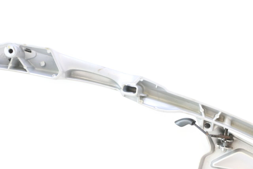 photo de PORTE PAQUET PEUGEOT SATELIS 125 (2013 - 2018) - Vue d’ensemble