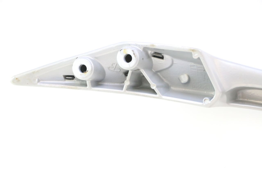 photo de PORTE PAQUET PEUGEOT SATELIS 125 (2013 - 2018) - Marquages et références