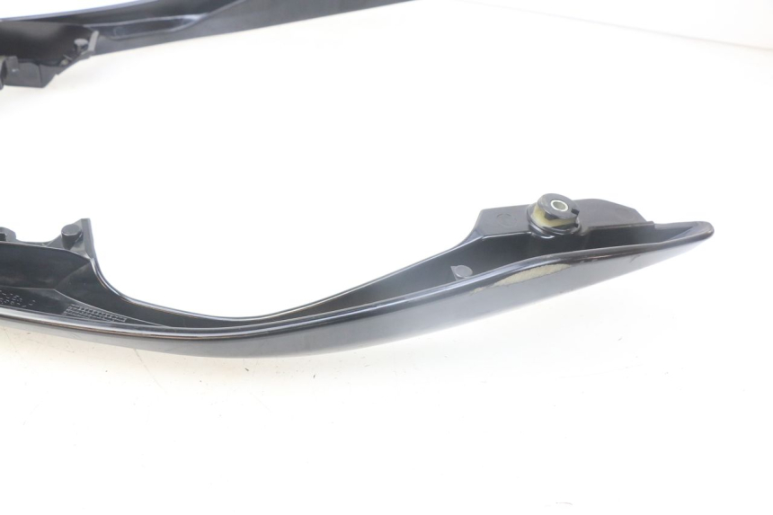 photo de PORTE PAQUET SUZUKI AN BURGMAN 400 (2006 - 2010)