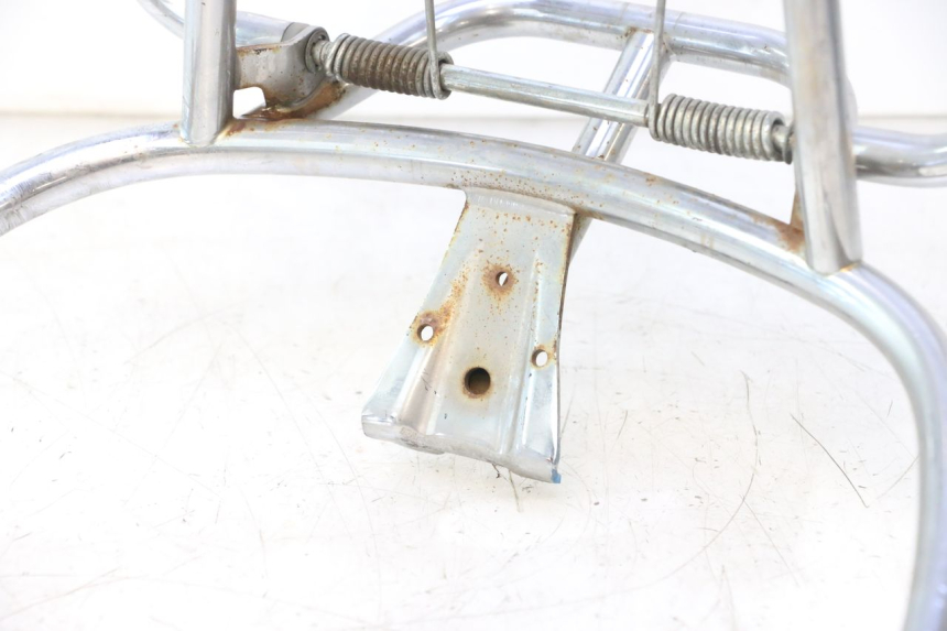 photo de PORTE PAQUET PIAGGIO VESPA PRIMAVERA 2T 50 (2013 - 2018) - Points de fixation