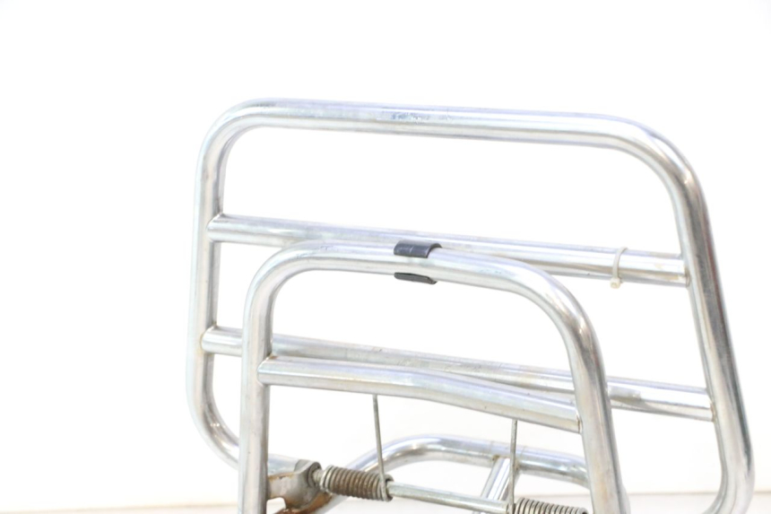 photo de PORTE PAQUET PIAGGIO VESPA PRIMAVERA 2T 50 (2013 - 2018) - État de surface
