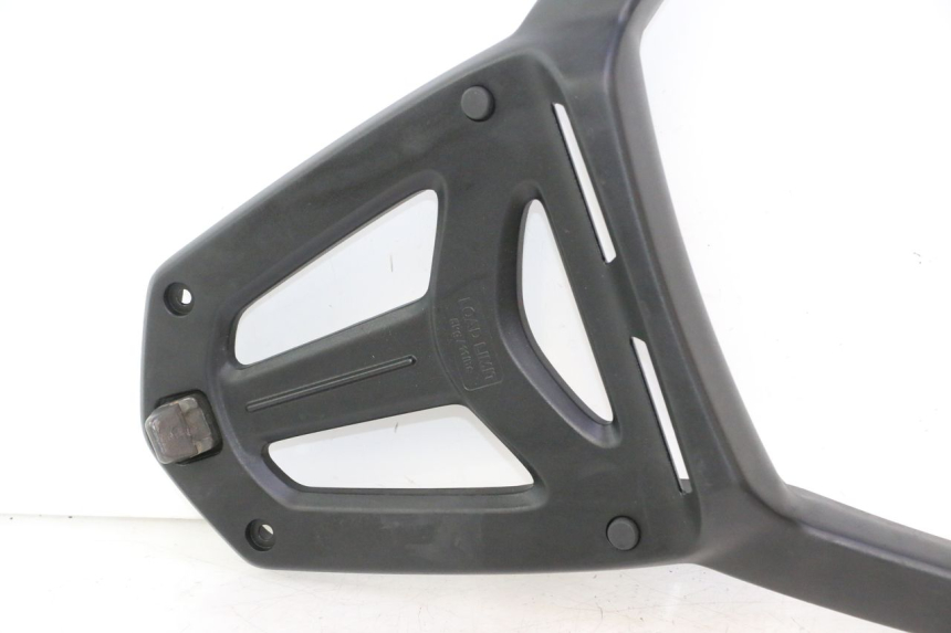 photo de PORTE PAQUET YAMAHA X-MAX XMAX 125 (2010 - 2013) - Zoom état d’usage