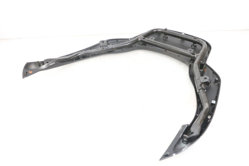 photo de PORTE PAQUET PIAGGIO X10 125 (2012 - 2017) - Détail de la pièce
