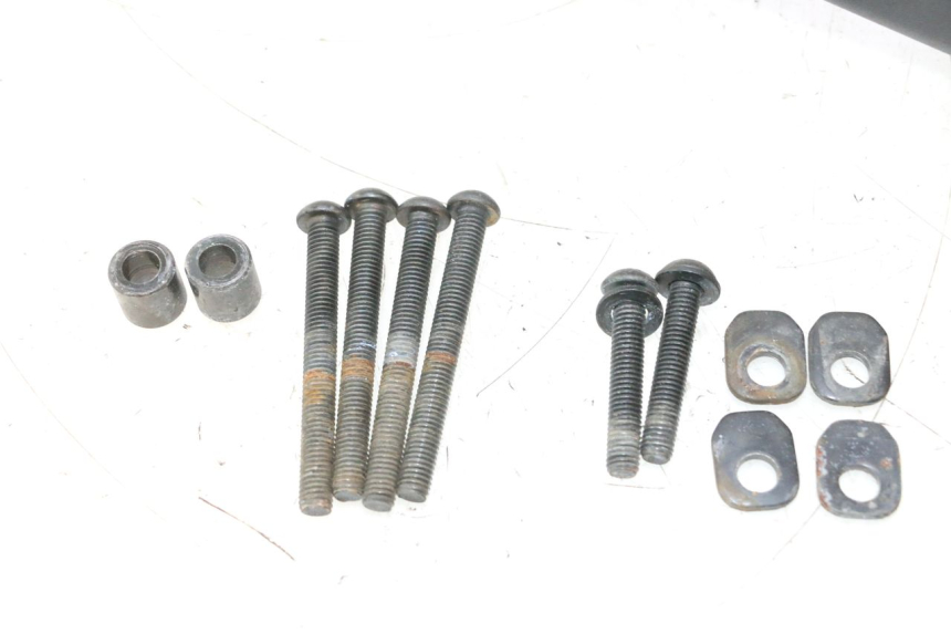 photo de PORTE PAQUET YAMAHA XJR 1300 (1998 - 2002) - Détail de la pièce