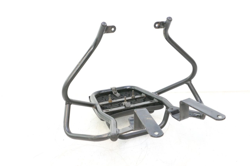photo de PORTE PAQUET YAMAHA YP MAJESTY 125 (1998 - 2001) - Détail de la pièce