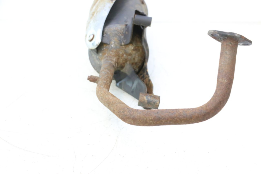photo de POT ECHAPPEMENT KYMCO AGILITY 4T 50 (2005 - 2018) - Points de fixation