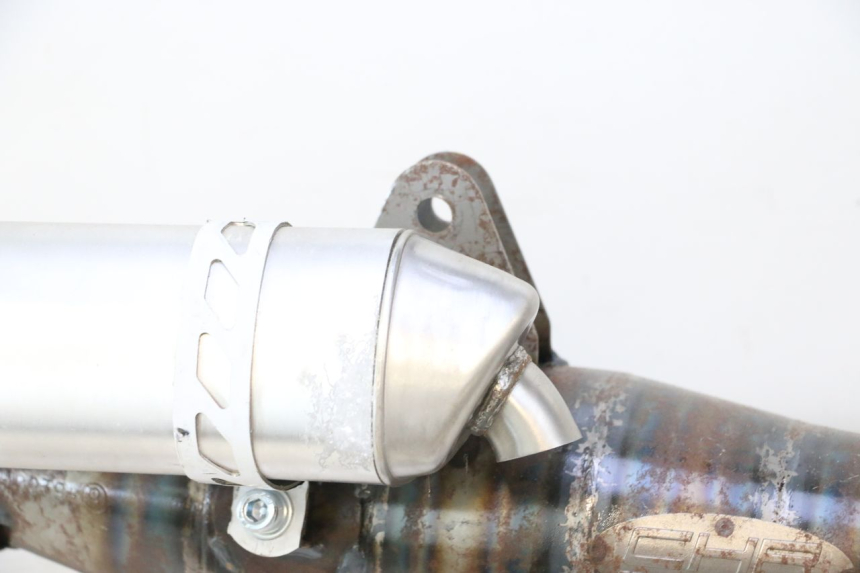 photo de POT ECHAPPEMENT MBK BOOSTER SPIRIT 50 (1999 - 2003) - Autre angle de vue