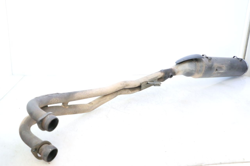 photo de POT ECHAPPEMENT SUZUKI BURGMAN EXECUTIVE ABS 650 (2006 - 2012) - Points de fixation