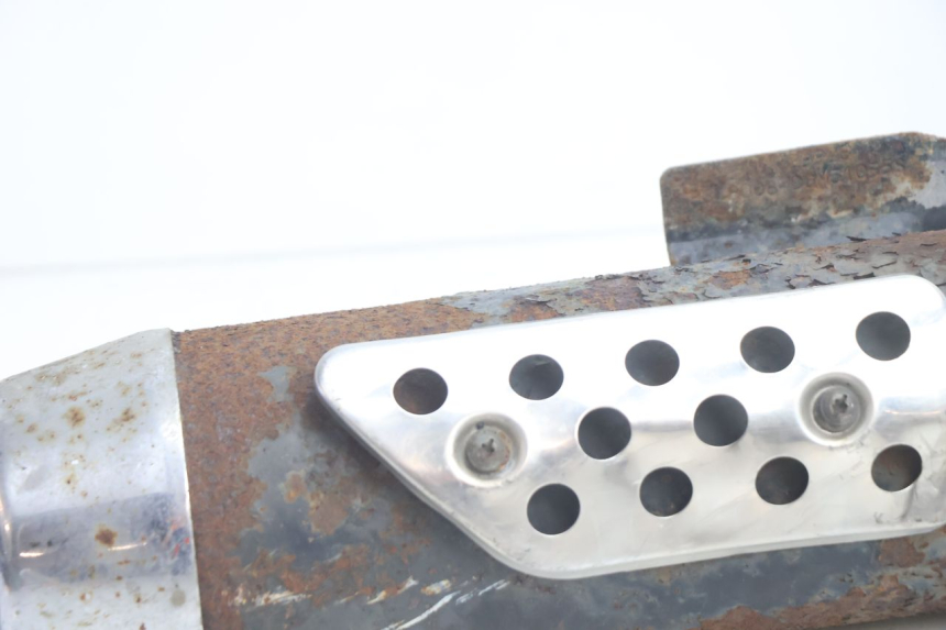 photo de POT ECHAPPEMENT PEUGEOT BUXY 50 (1993 - 1998) - Autre angle de vue