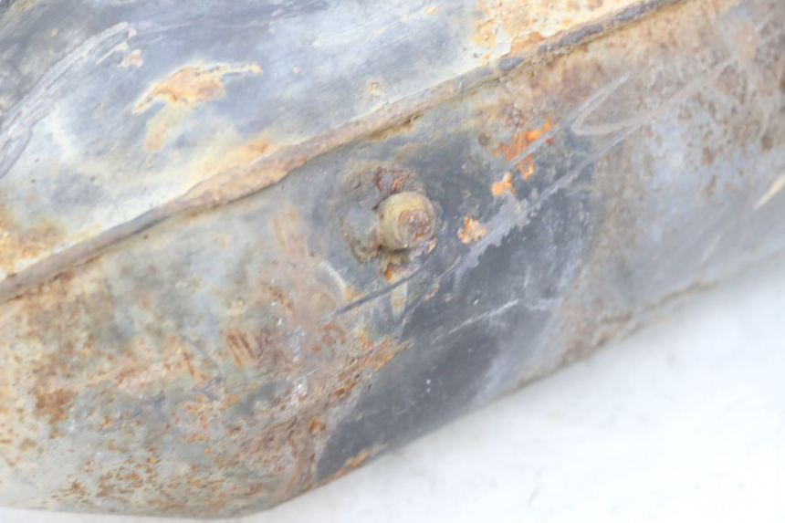 photo de POT ECHAPPEMENT PEUGEOT ELYSEO 125 (1999 - 2004) - Zoom état d’usage