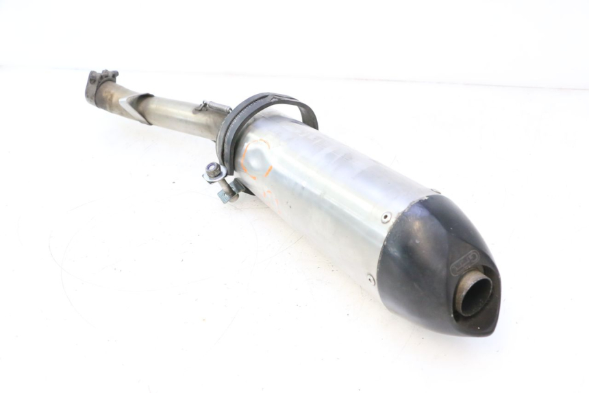 photo de POT ECHAPPEMENT YAMAHA FJR 1300 (2001 - 2005) - Gros plan technique