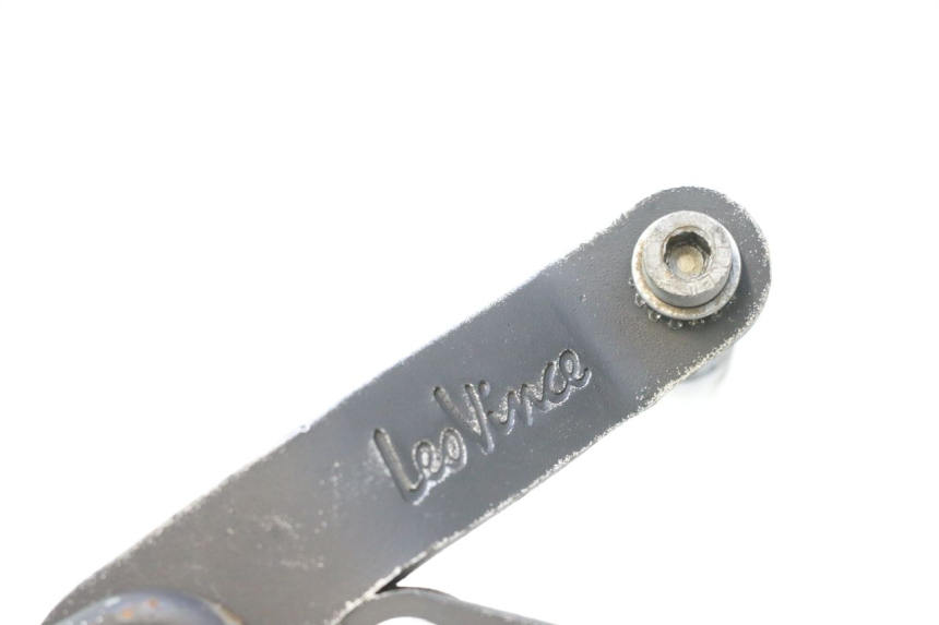photo de POT ECHAPPEMENT PIAGGIO FLY 2T 50 (2004 - 2017) - Points de fixation